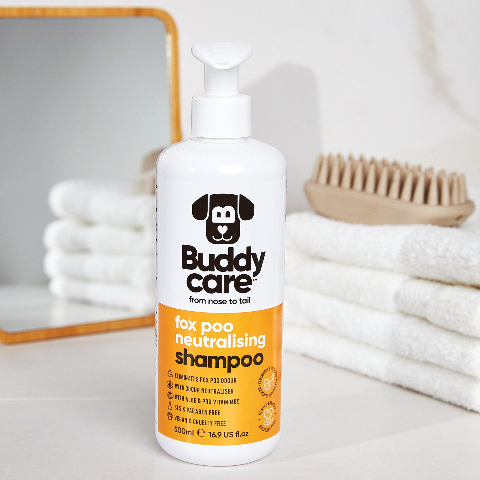 Fox Poo Neutralising Dog Shampoo by Buddycare