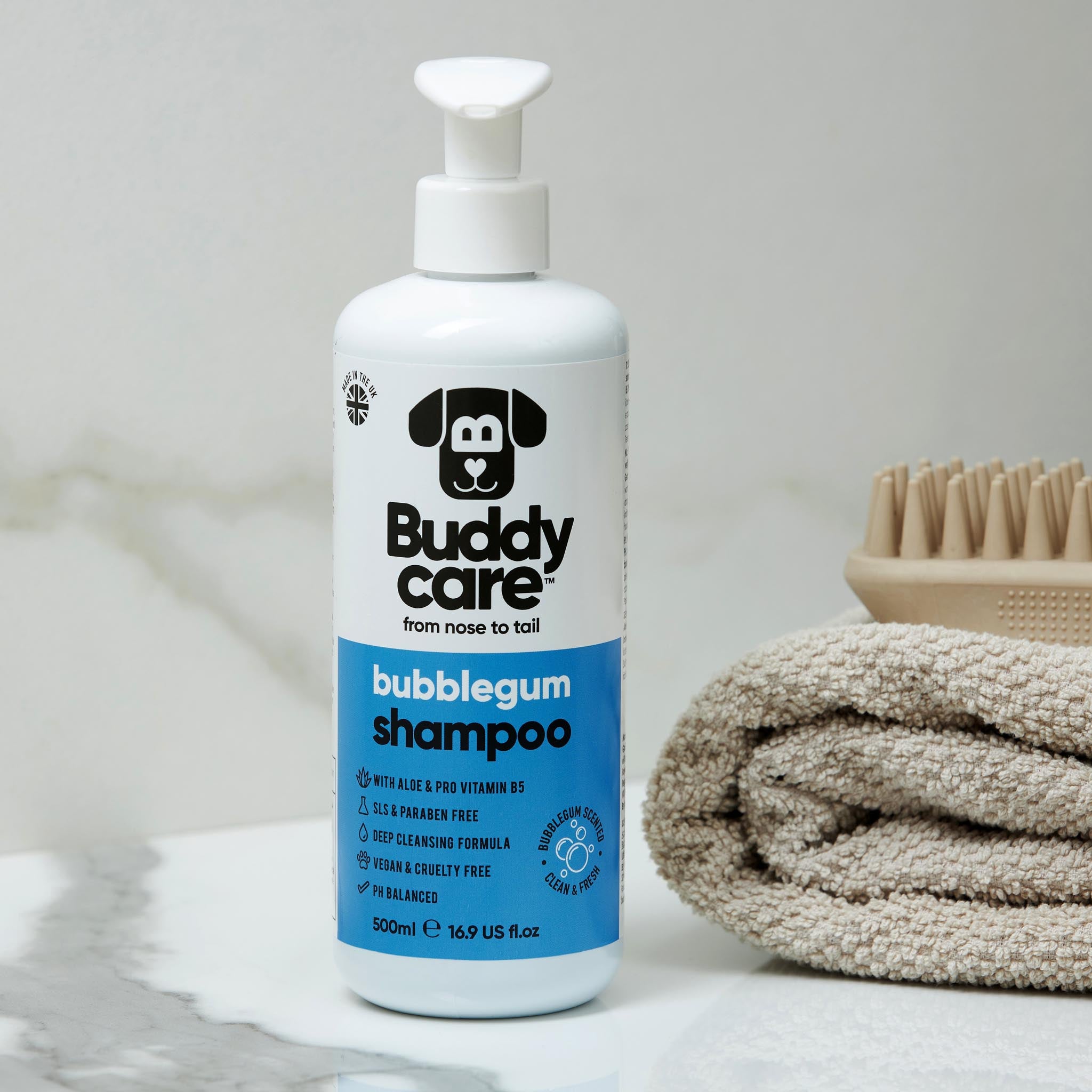 Bubblegum Dog Shampoo by Buddycare