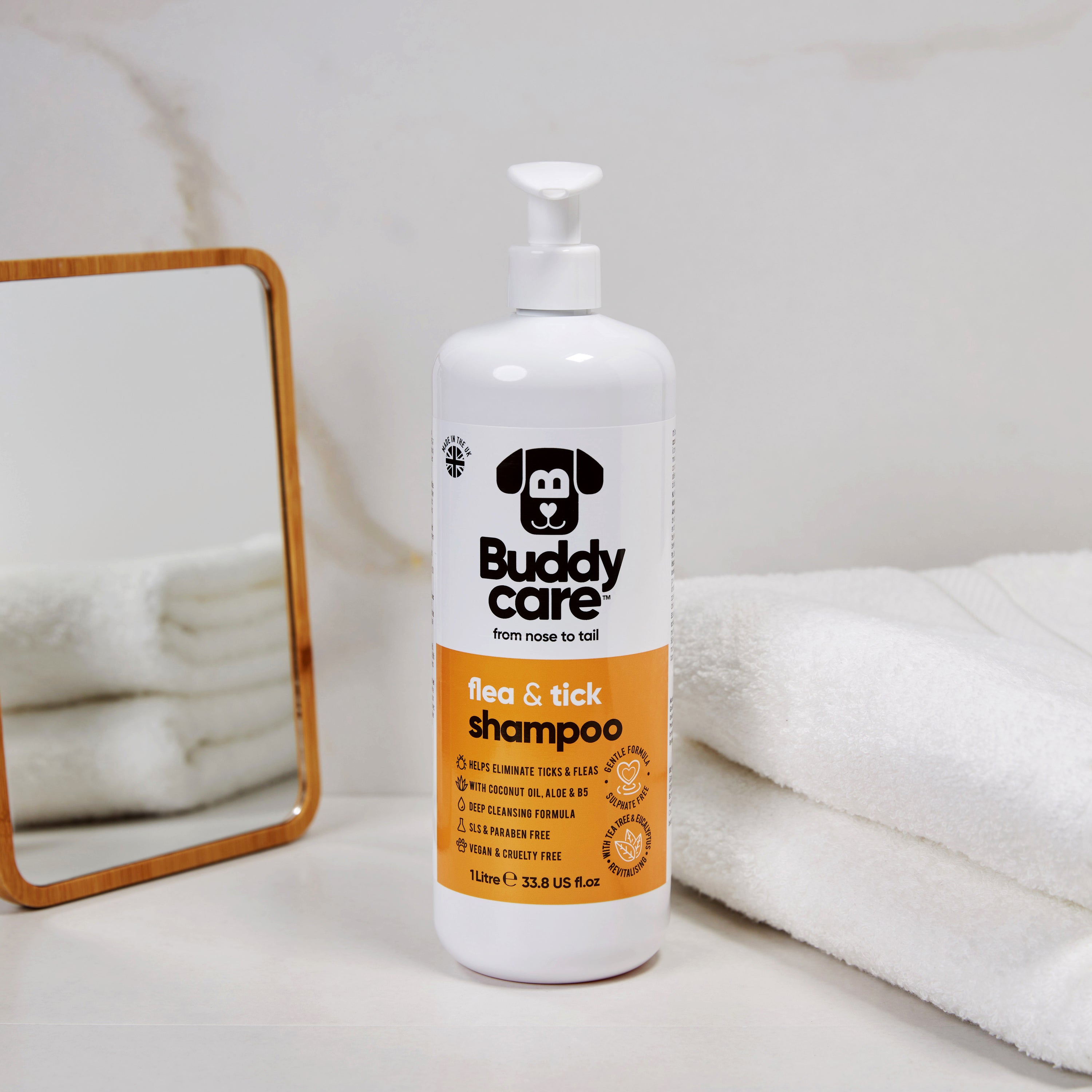 Flea & Tick Dog Shampoo by Buddycare