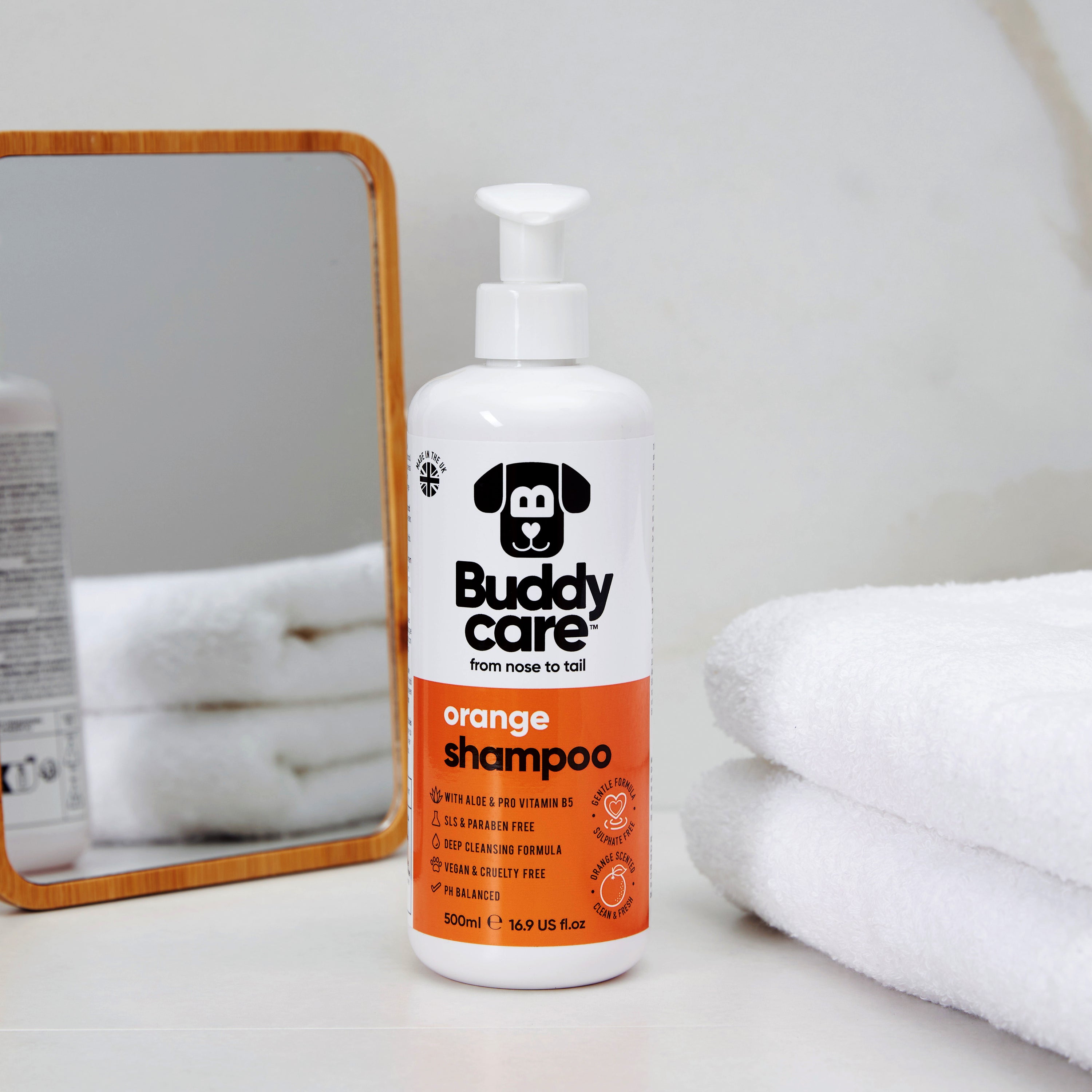 Orange Dog Shampoo by Buddycare