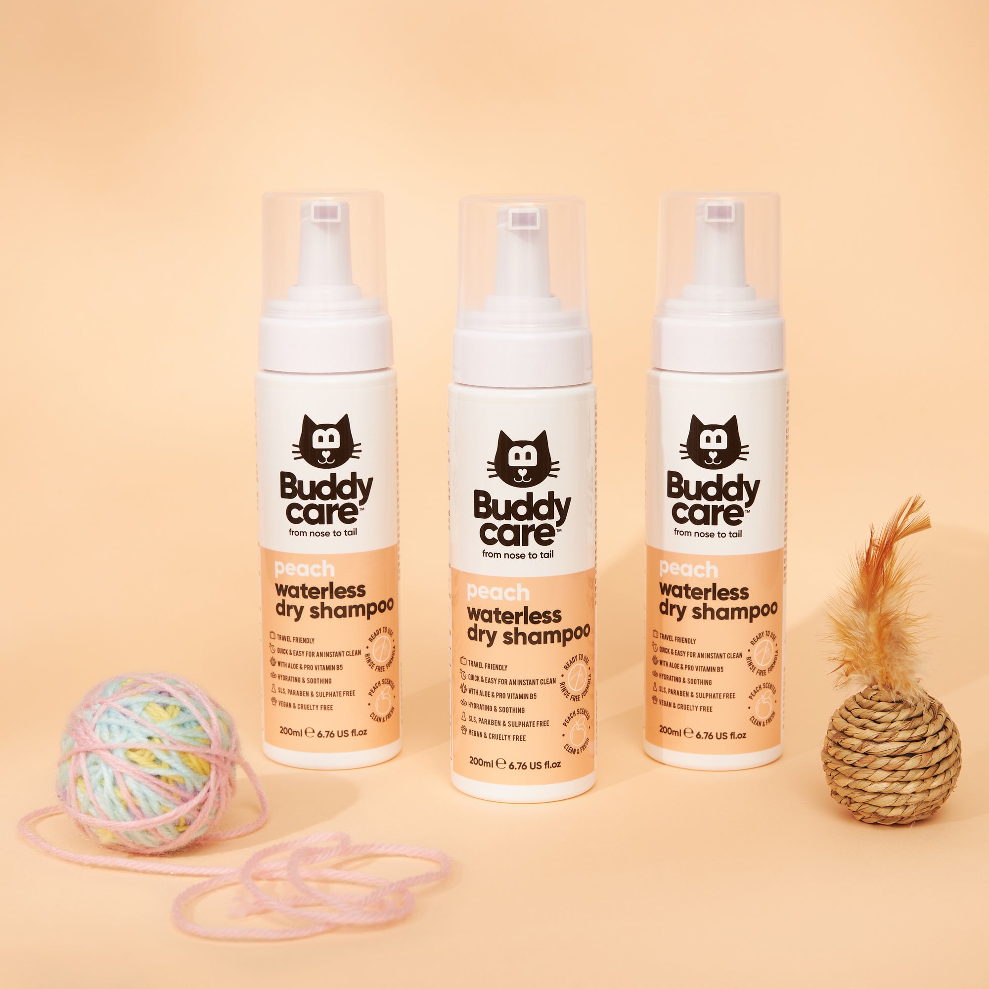Peach Waterless Dry Cat Shampoo by Buddycare