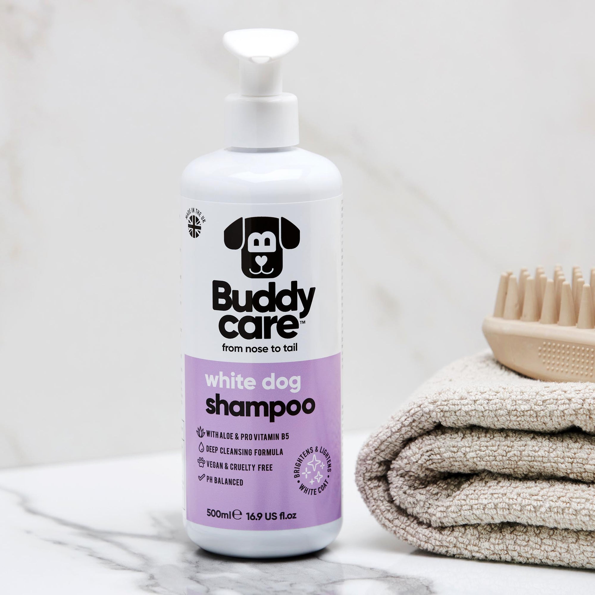 White Dog Shampoo by Buddycare